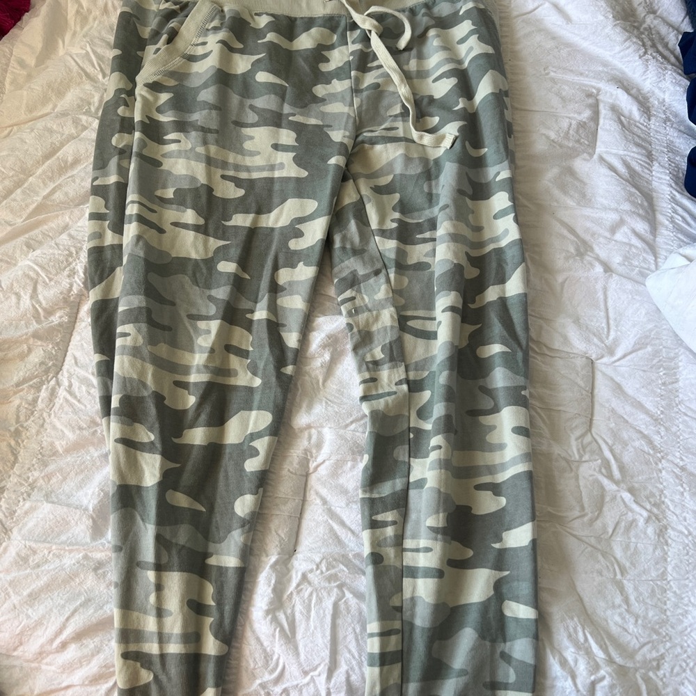 Zsupply joggers women’s medium